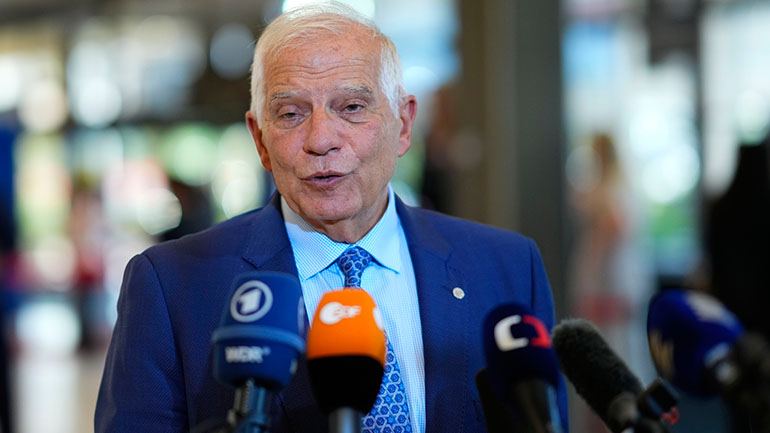 Ζ. Μπορέλ: Η ΕΕ δεν μπορεί να μην εμφανίζεται ενωμένη στο θέμα της απαγόρευσης παροχής αδειών εισόδου στους Ρώσους